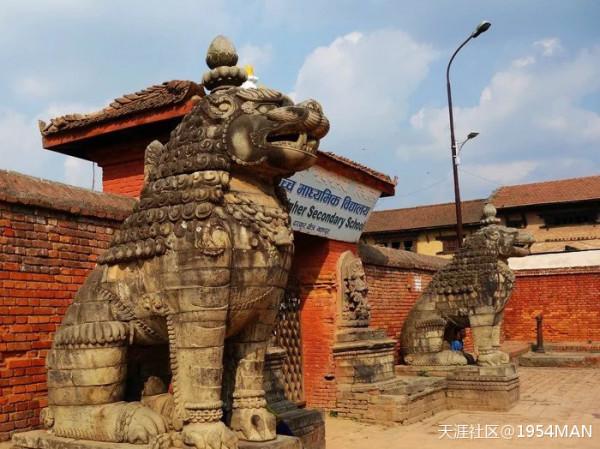 東歐尼泊爾俄羅斯土耳其希臘……退休後，陪你走過山高水長