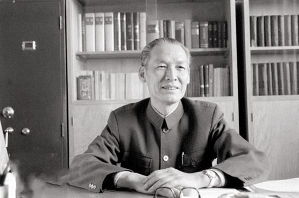 劉復之：鄧小平的秘書，1983年任公安部部長，享年96歲