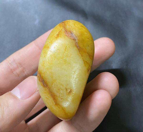 精品料子,紅皮,白肉。油潤的很 精品料子,紅皮,白肉。油潤的很