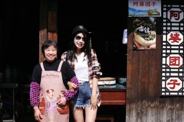 1年有150天住酒店，44次旅行，47次飛行！這江南女子怎麼做到的？