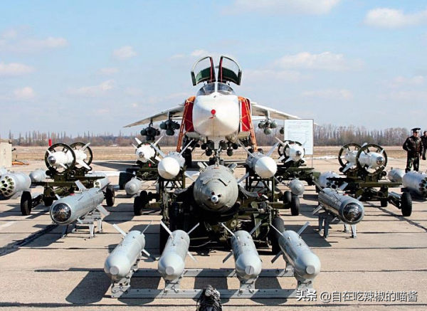 俄羅斯空軍裝備志——蘇24戰鬥轟炸機 俄羅斯空軍裝備志——蘇24戰鬥轟炸機