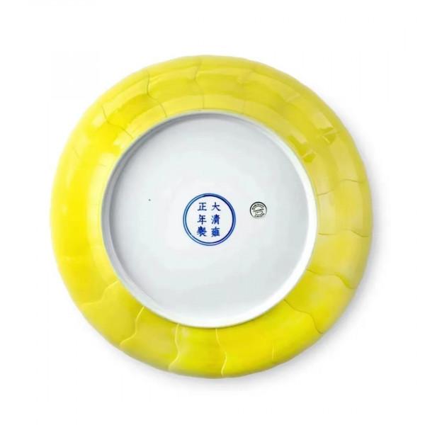 這個“蓮蓉月餅”有一點高階，昨晚在紐約蘇富比以42萬美元落槌