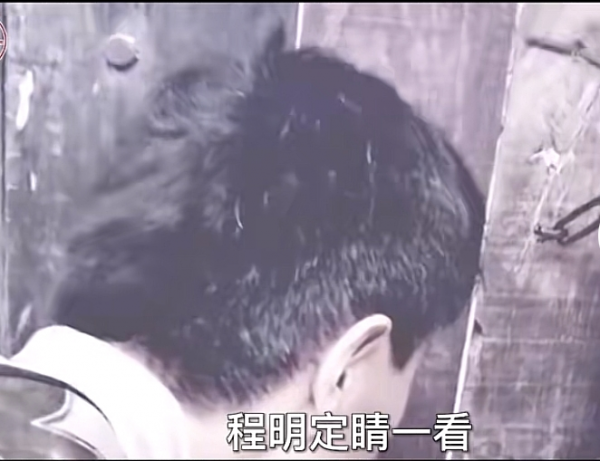 六歲男童不會說話，從小在豬圈長大，鄰居：不是孤兒，有父母的