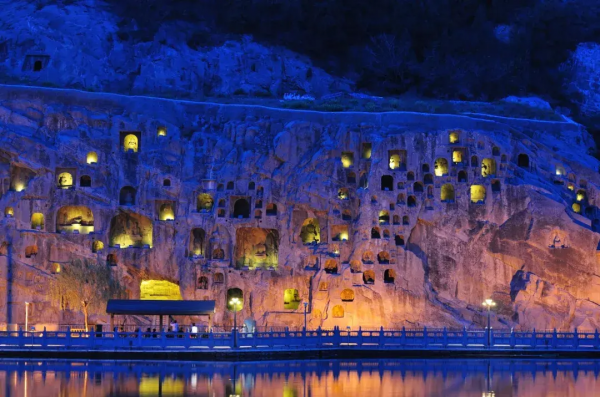 國內最適合窮遊的8個絕美旅行地,只要選好時間,就可以說走就走 國內最適合窮遊的8個絕美旅行地,只要選好時間,就可以說走就走