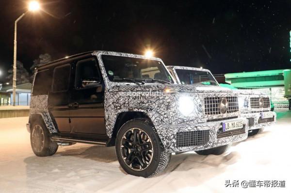 趣聞 | 選擇紅色藥丸！賓士G級亮相《駭客帝國4：矩陣重生》首映禮