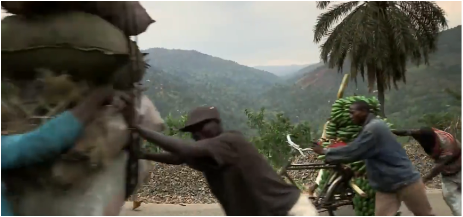 非洲腳踏車騎手：載500斤香蕉騎行100公里，時速70公里不踩剎車