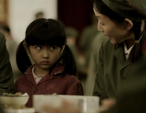 11年後再看《唐山大地震》，我終於明白了徐帆為什麼要救兒子