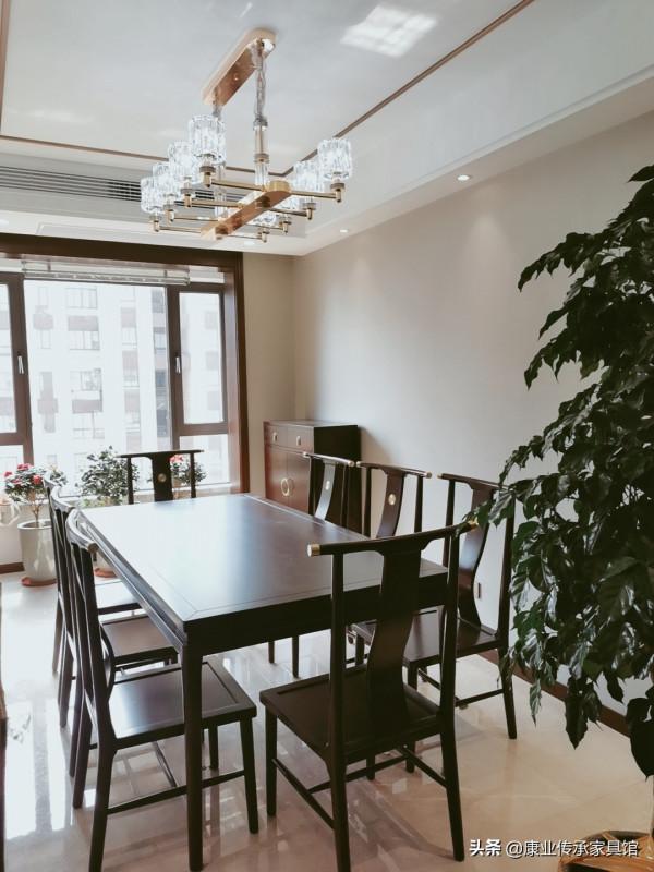 新中式家居生活，懷舊的情愫，爛漫的詩意