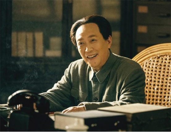 1961年舞會，女演員邢韻聲酷似李敏，毛主席說以後我就是你的父親