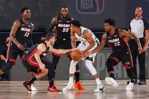 現役被&OpenCurlyDoubleQuote;投籃不準&rdquo;折磨的十大球星，威少坑隊友，西蒙斯被炮轟