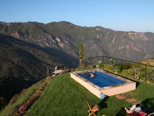 佔地不超10m²卻永遠遊不到盡頭的泳池，你也想要嗎？