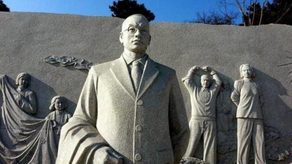 1950年，退守臺灣的蔣介石下令秘密處決一人，並要求：死要見屍