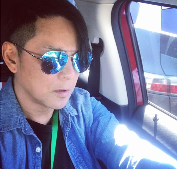 張鎬濂為蔡少芬慶生，穿藍色衛衣陽光帥氣，21歲五官像生父莫少聰