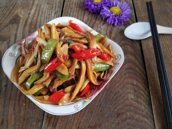教你營養解饞的蔥爆豆皮炒鮮菇,美味可口超下飯,一大盤不夠吃 教你營養解饞的蔥爆豆皮炒鮮菇,美味可口超下飯,一大盤不夠吃