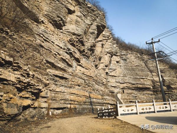 博山附近的大山深處,有個國家級古村落,巷道狹窄,石頭民居眾多 博山附近的大山深處,有個國家級古村落,巷道狹窄,石頭民居眾多