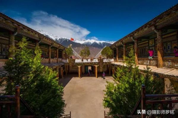 世界獨一無二的天主教堂在西藏