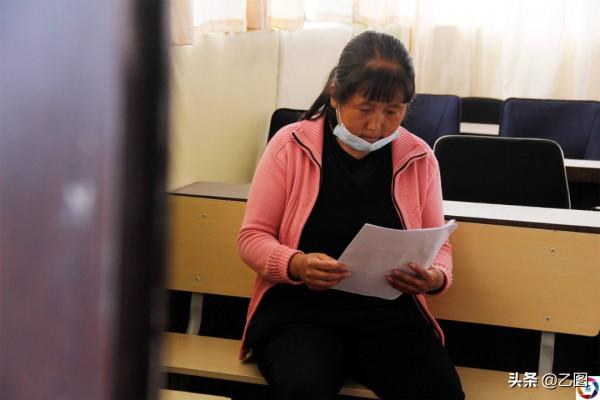 大山裡女人生娃有多難？雲南孕婦羊水破了，路上耽誤太久生悲劇