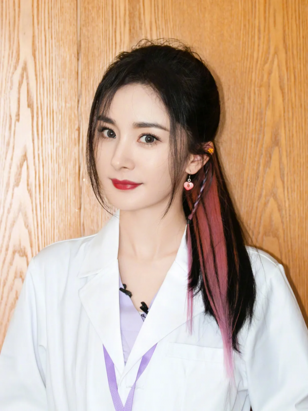 染髮教科書，又被他們颯到了