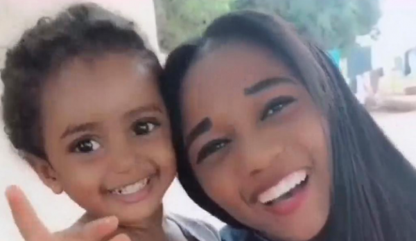 跨國婚姻，四川小夥娶非洲姑娘，多年以後生下可愛的小混血們