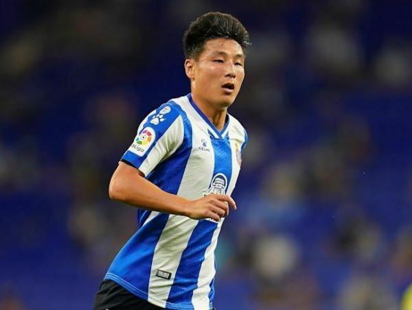 3-0！西班牙人剋星踢瘋了，力壓巴薩飆升西甲第7，武磊新危機到來