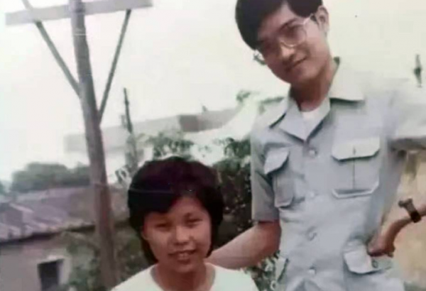 從“良心經濟學家”到“騙子專家”，郎鹹平是如何跌落神壇的？