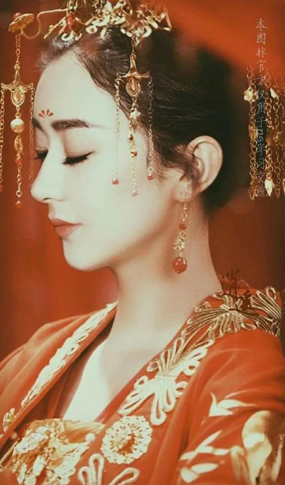 趙麗穎p圖古裝美出天際,不愧是古裝屆的扛把子,每個角色很適合 趙麗穎p圖古裝美出天際,不愧是古裝屆的扛把子,每個角色很適合