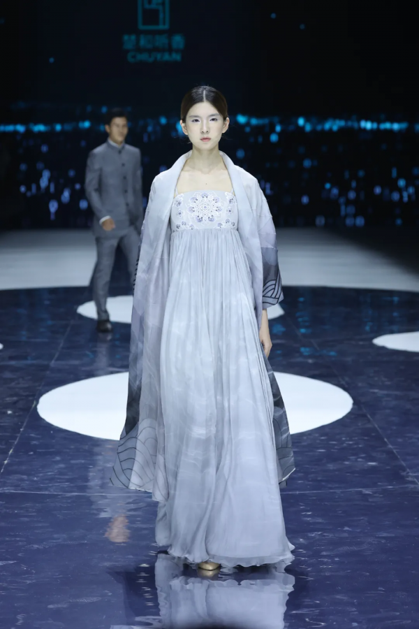 沒有旗袍，就不叫中國風？