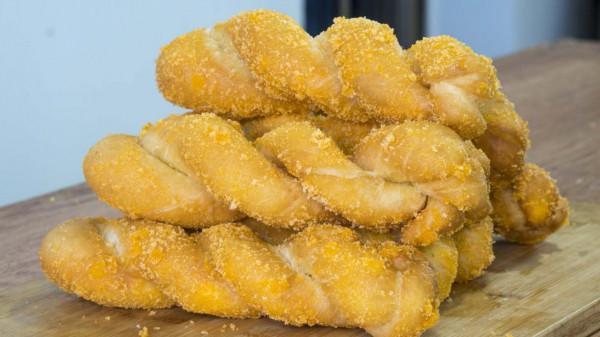 過年必學8款小吃，是零食也是下酒菜，過年露一手，大人小孩都愛