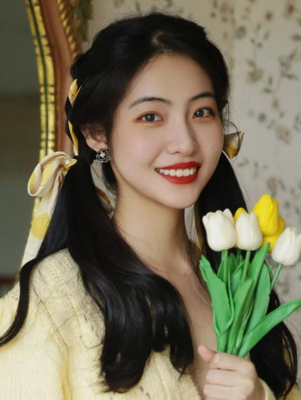 別再披頭散髮了!這幾款顯高吸睛的髮型,氣質又撩人 別再披頭散髮了!這幾款顯高吸睛的髮型,氣質又撩人