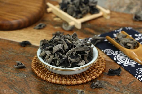 年底大魚大肉吃得多，分享一道炒小炒，清淡解膩，老人孩子都愛吃