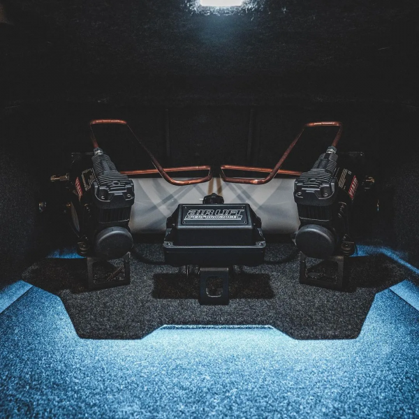 沒有大鼻孔的寶馬3系怎麼改？你們想要的姿態和競技案例都在這