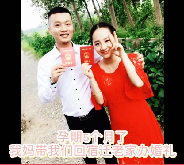 為秋天媽媽高興！接到秋天爸爸電話，明年四月份準時回家