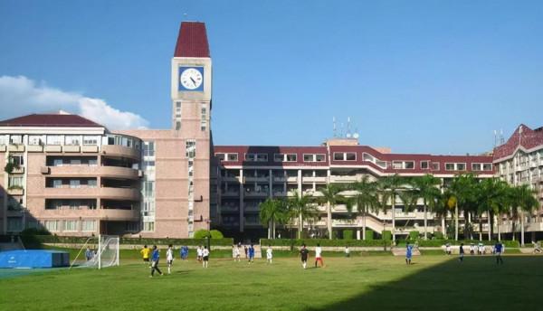 深圳一中學博士爭相應聘，看到“工資單”後才明白，知識就是財富