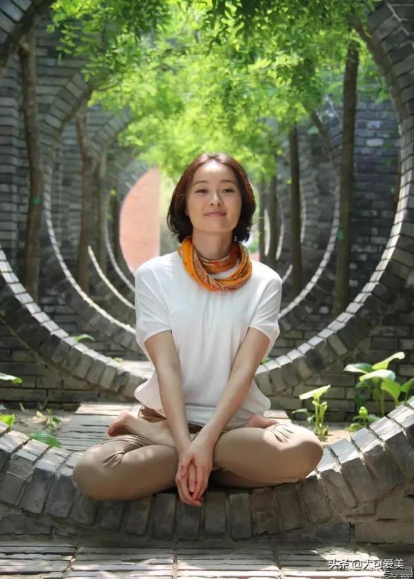 氣質如蘭的女演員吳越