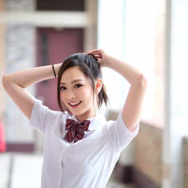 跨界新領域!馮盈盈推出自家珠寶設計,打入NFT市場成無線第一人 跨界新領域!馮盈盈推出自家珠寶設計,打入NFT市場成無線第一人