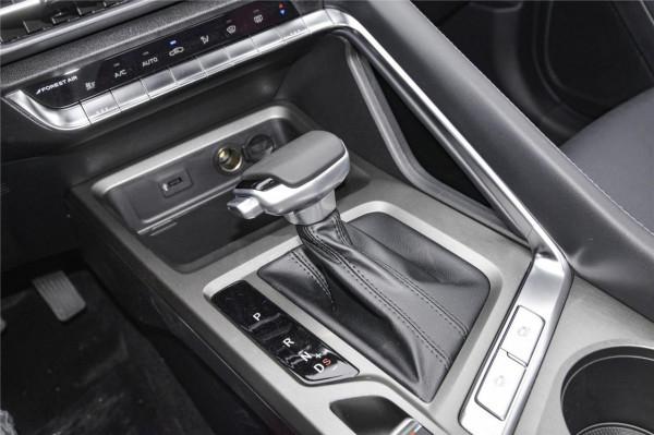 想花10萬左右買省油SUV，繞不開這三款，均配主動剎車，全景天窗