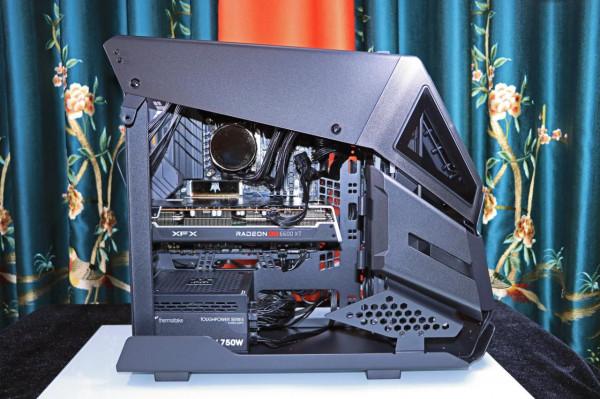 華碩 B660 重炮手 WiFi 登場，這算是半開放式主機嗎？