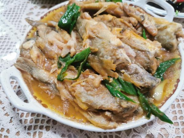 弟媳家蹭飯，都是家常菜，色香味俱全，一不小心又吃撐了