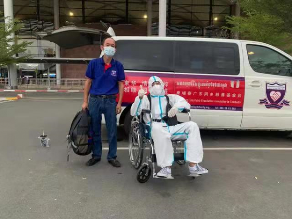 50多名被騙的中國人滯留柬埔寨過春節：有人被持槍綁走不參與行騙就遭毒打，有人被詐騙公司折磨精神出現異常