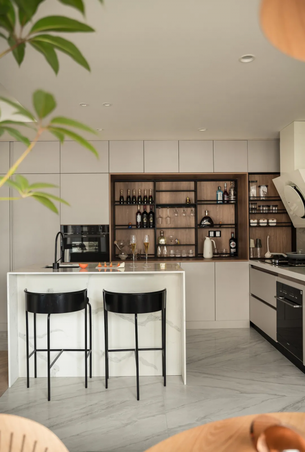 82㎡現代簡約風格新房裝修，入戶花園改造卡座餐廳