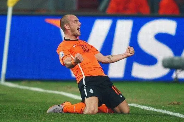 梅洛、紅牌、斯內德&mdash;&mdash;簡述10年世界盃巴西荷蘭之戰