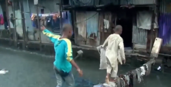 生在印度有多慘？1億多孩子無法上學，從小就要打工賺錢