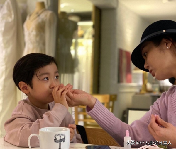 那些紅極一時的韓流明星,終於被整容後遺症給拖累了 那些紅極一時的韓流明星,終於被整容後遺症給拖累了