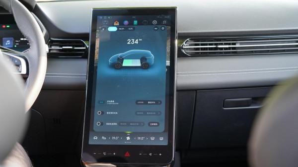 6年自駕旅行20萬公里,首次體驗純電動車,這駕駛感受太驚豔了 6年自駕旅行20萬公里,首次體驗純電動車,這駕駛感受太驚豔了