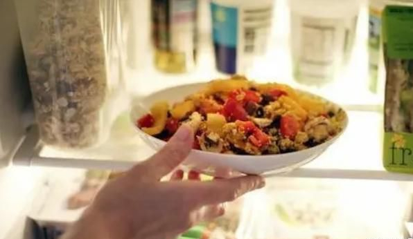 長期吃隔夜菜致重度貧血？食品營養專家：站不住腳