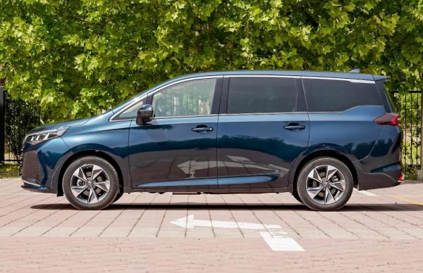 買車最終繞不開轎車、SUV、MPV，這三款價格15萬左右，省油還實用