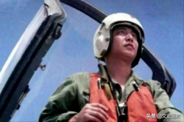 20年前的南海撞機事件，美軍為何敢如此蠻橫？飛行員為何不開火