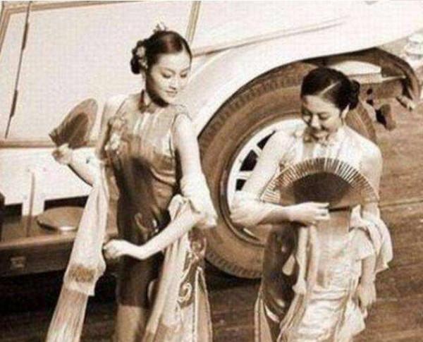 上海灘大佬為情人出氣，一個巴掌扇出一架飛機，蔣介石：再打試試