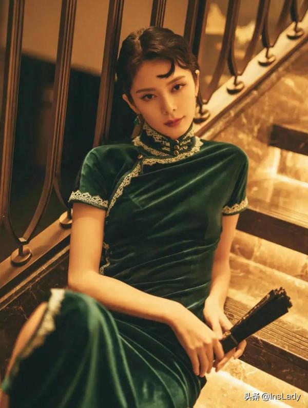 我的社恐女同事，一到年會就變名媛了？