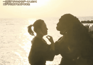 他是“右手女友”的創造者!單身一人,卻活出情侶熱戀時的幸福感 他是“右手女友”的創造者!單身一人,卻活出情侶熱戀時的幸福感